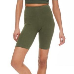 NWT Nobo olive green bike short